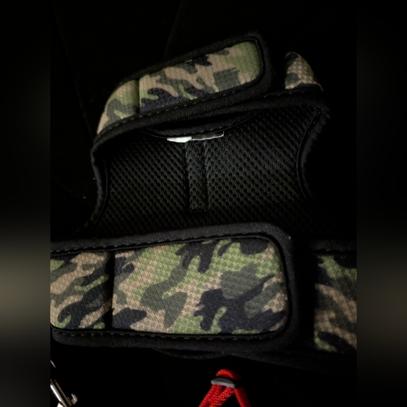 Harness and leash lot, 2 red adjustable quick harnesses, leash, Velcro vest Sz S - Picture 6 of 12